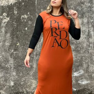 Vestido Reto com Mangas Preta 3/4 - Perdão